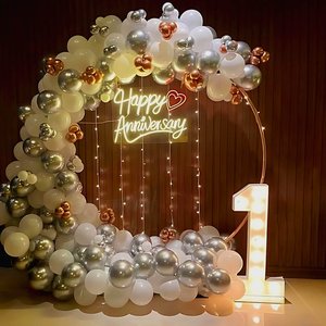 Silver n White Elegance Circle Decor