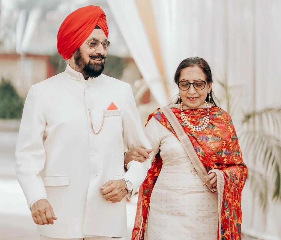 Candid Anniversary Photography