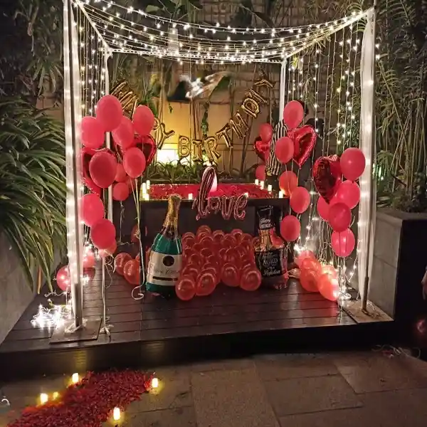 Open Area Birthday Decoration