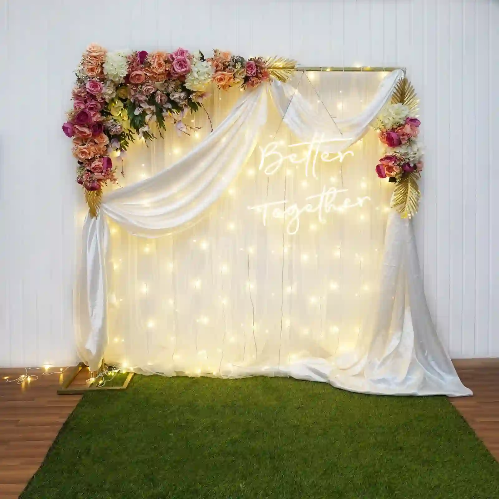 White Elegant Harmony Anniversary Decoration