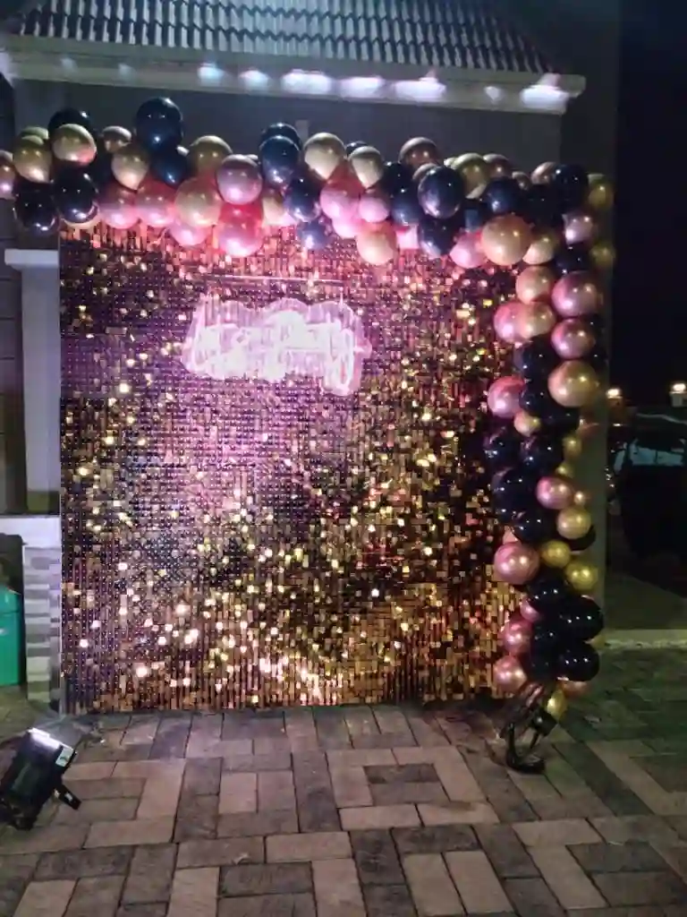 Black & Golden Sequin Decoration