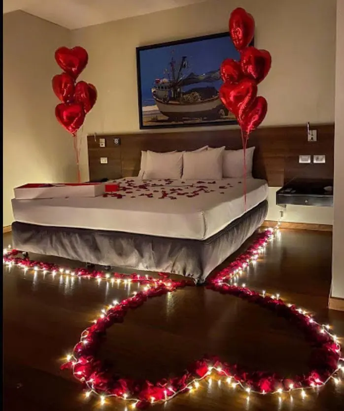 Lightning With Heart Room Decor