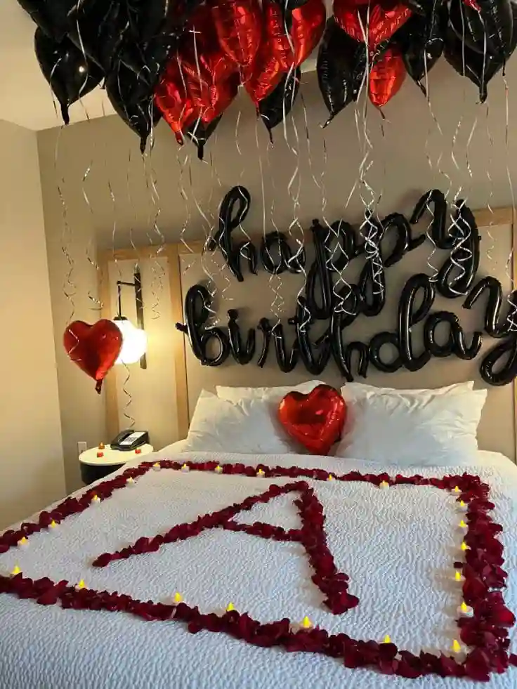 Black & Red Theme Room Decor