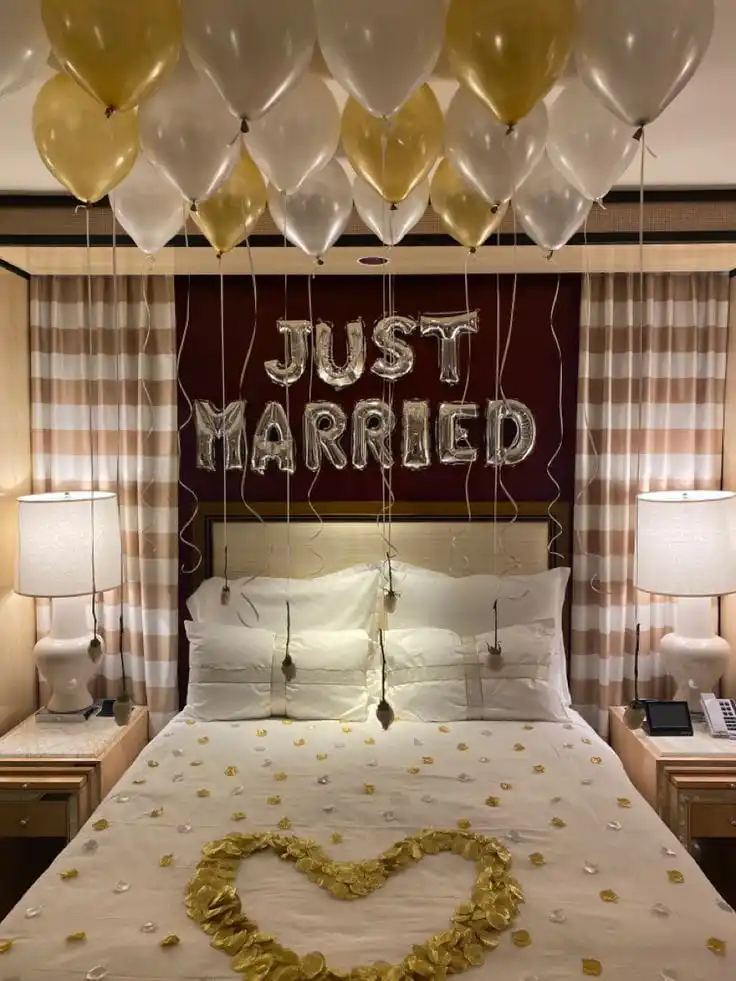 Just Married Balloon Room Decor