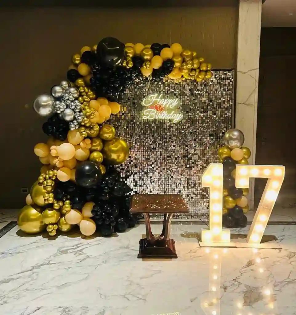 Black & Golden Birthday Decor