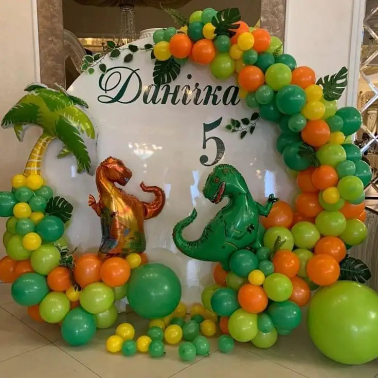 Ring Decoration With Dinosaur