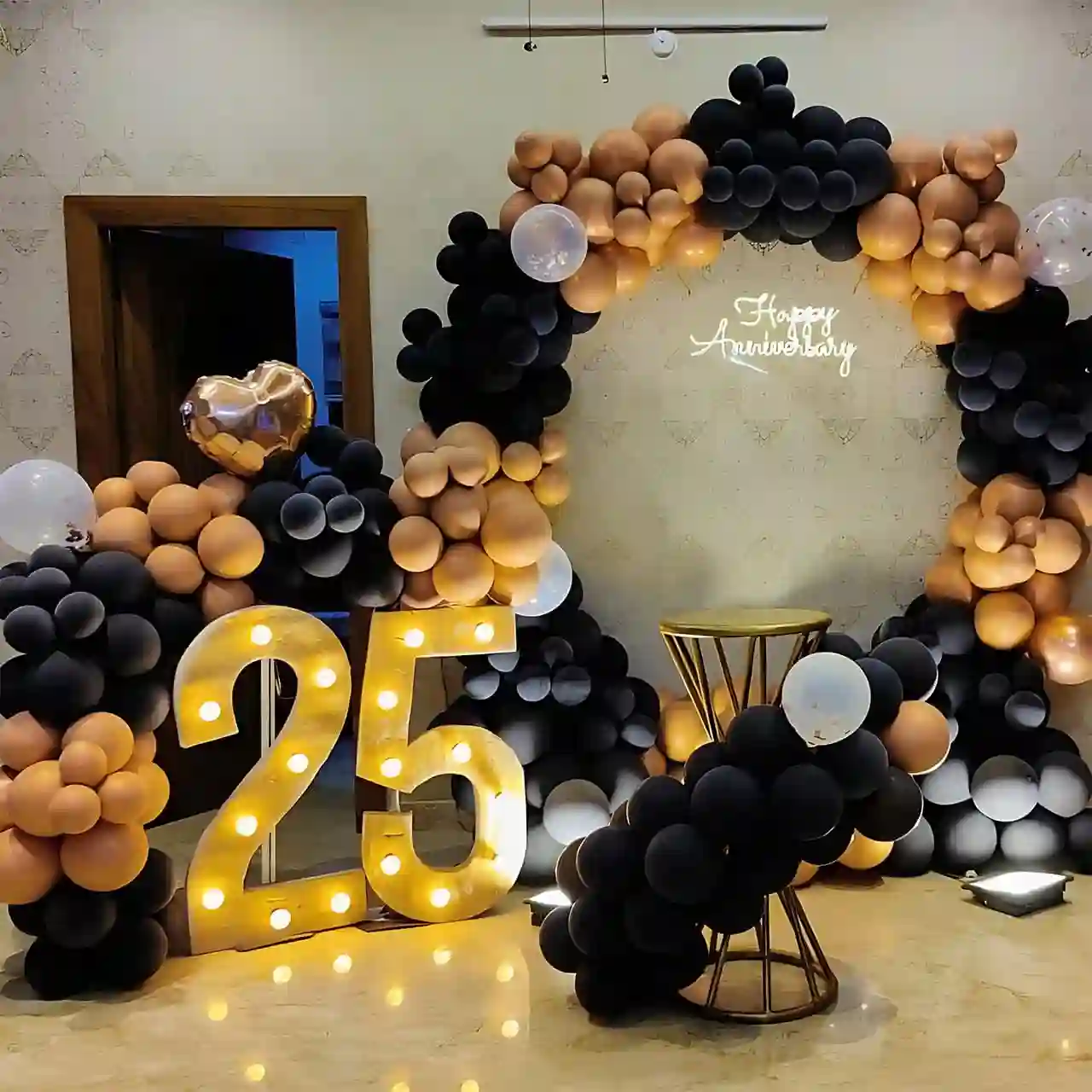 Golden Black Matte Balloon Decor