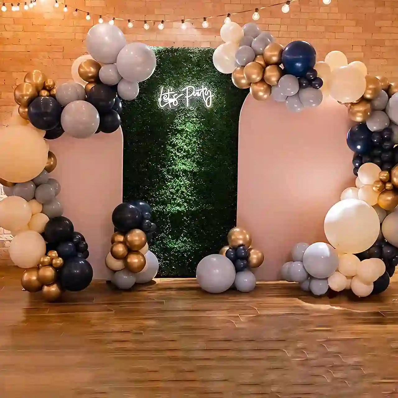 Party Magic Gold & White Metallic Balloon Decor