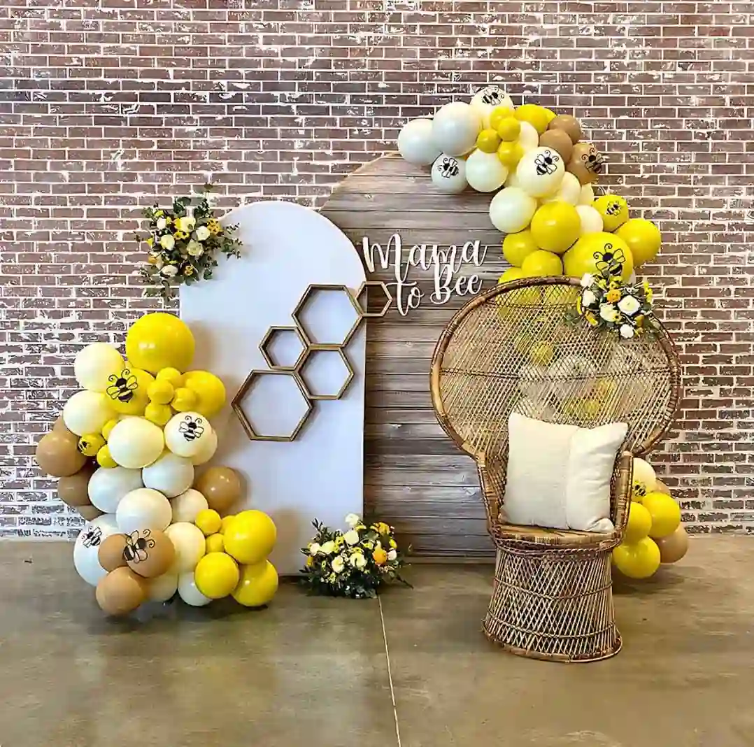 Sunny Florals White & Yellow Balloon