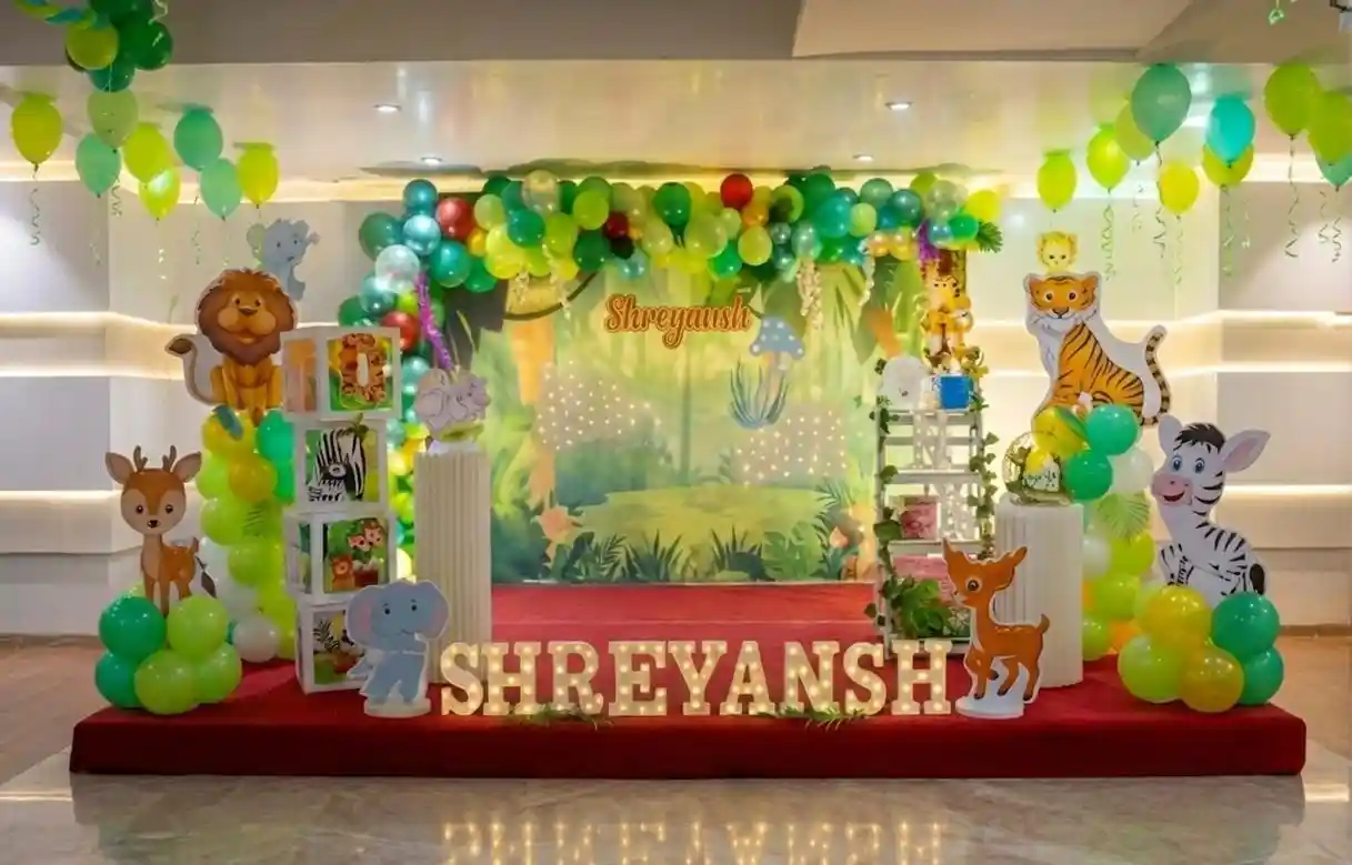 Jungle Theme Birthday Animal Decor