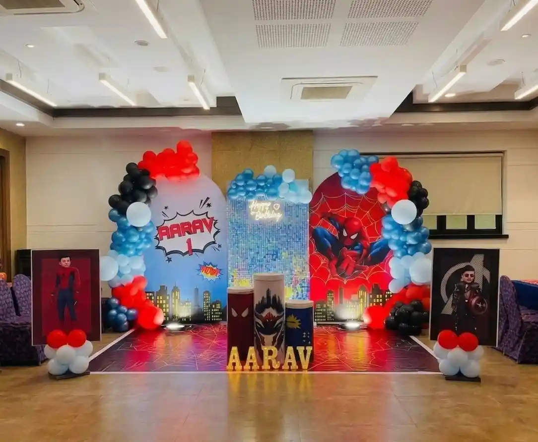 Super Hero Marvelous Spiderman Web World Birthday Decor