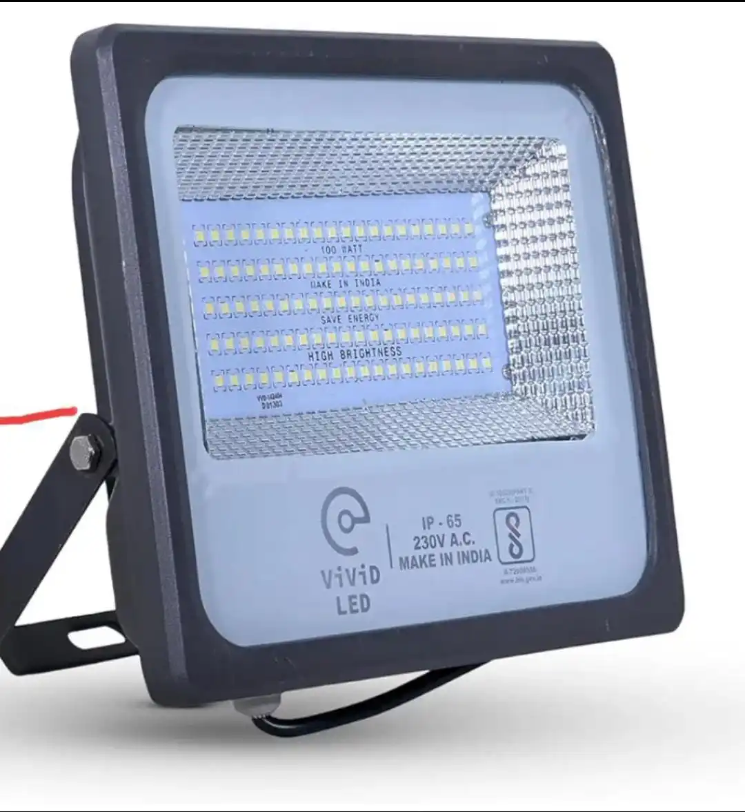 1 FOCUS LED LIGHT