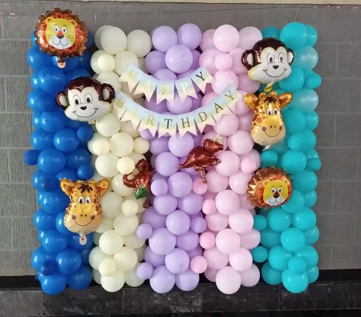 Jungle theme With Animals