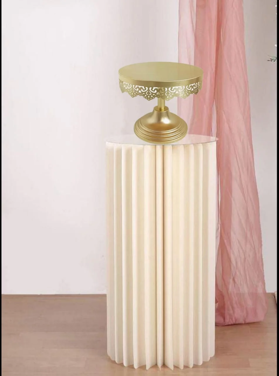 PAPER CAKE TABLE WITH CAKE STAND